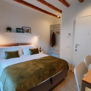 Foscolo 9 Room - Breakfast